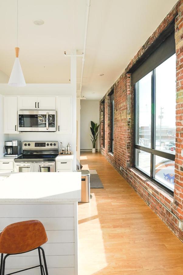 Enger Lofts Hotel 덜루스 외부 사진